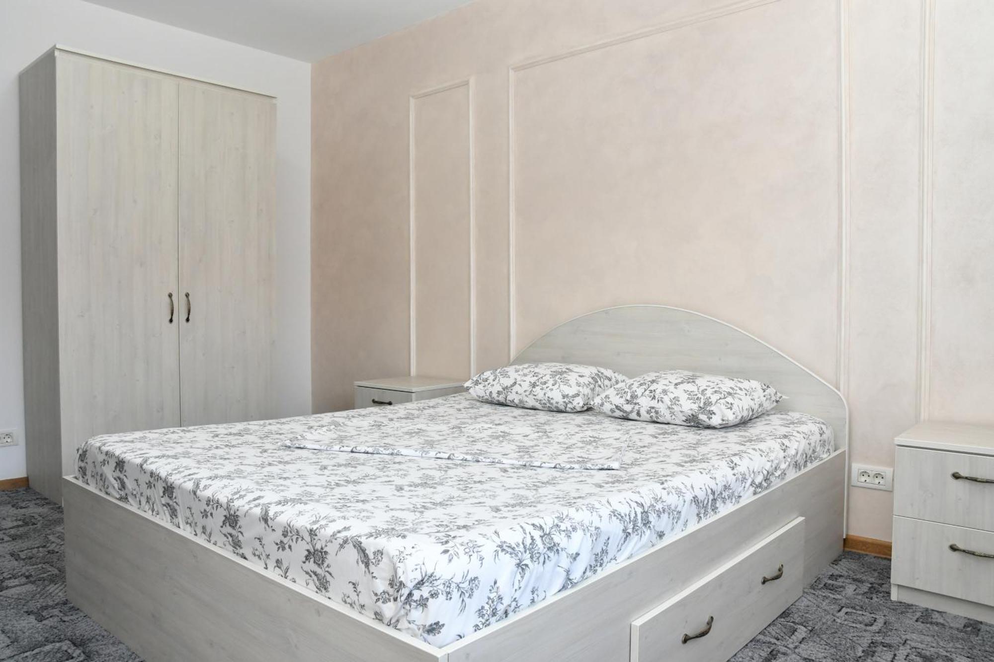 Apartament Luxury - Promenada Mall Craiova Eksteriør billede